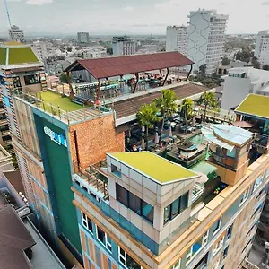 Otel Abc Entertainment, Angeles